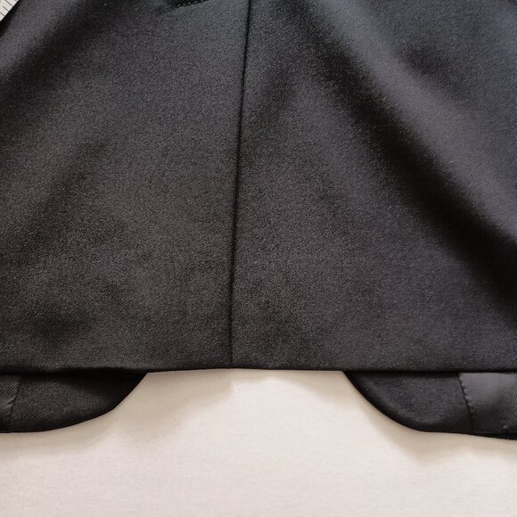 Banana Republic Classic Black Suit Coat with Pockets Women’s NWT Size 4P - Picture 9 of 16